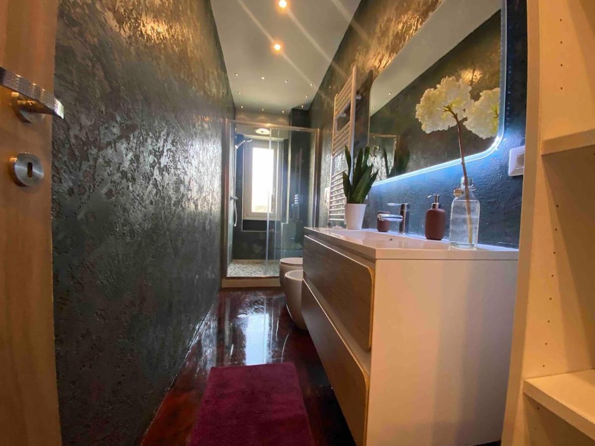 Апартаменти Prestigioso Trilocale Sui Navigli Con A/C & Wi-Fi Мілан Екстер'єр фото