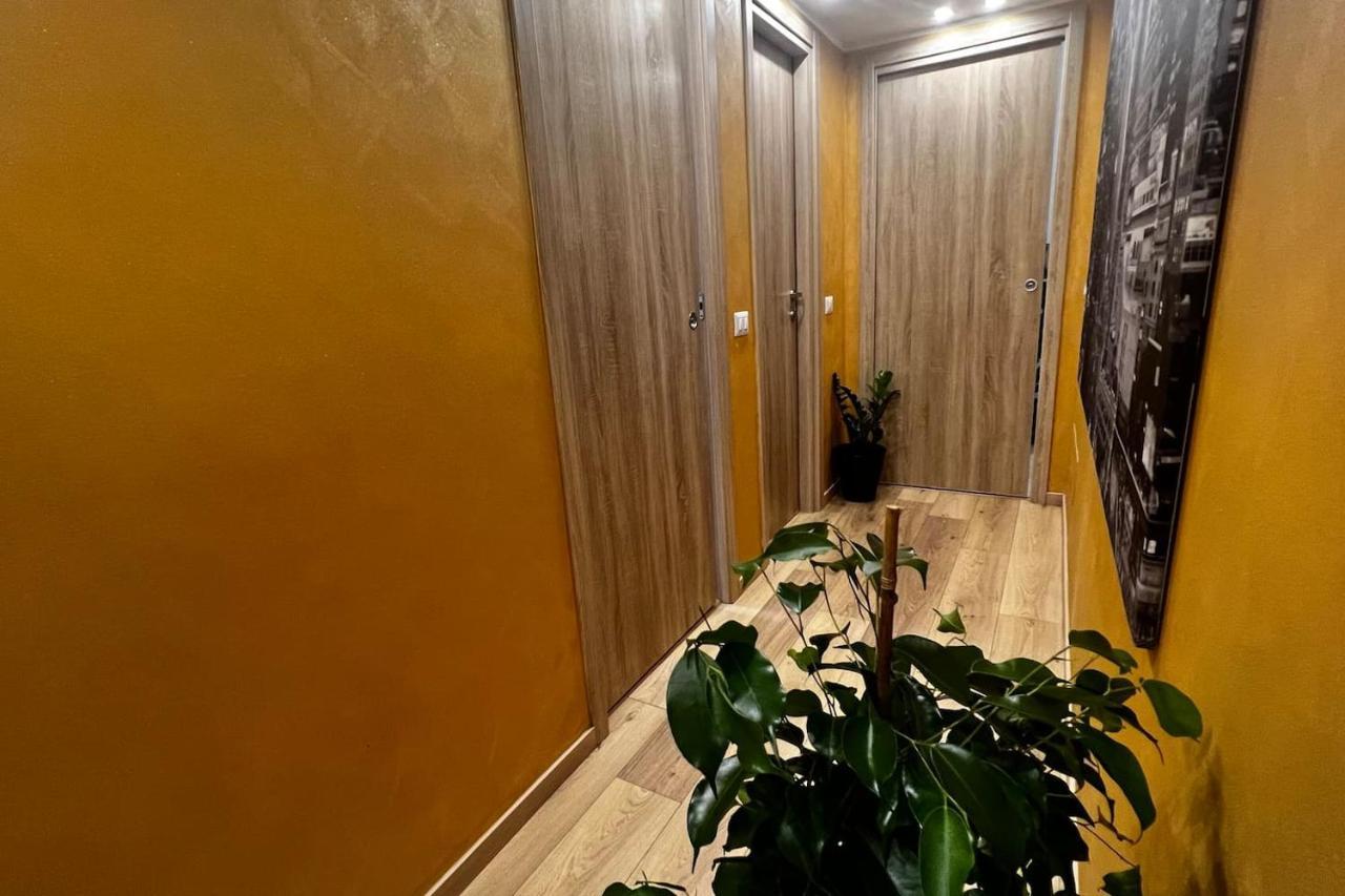 Апартаменти Prestigioso Trilocale Sui Navigli Con A/C & Wi-Fi Мілан Екстер'єр фото